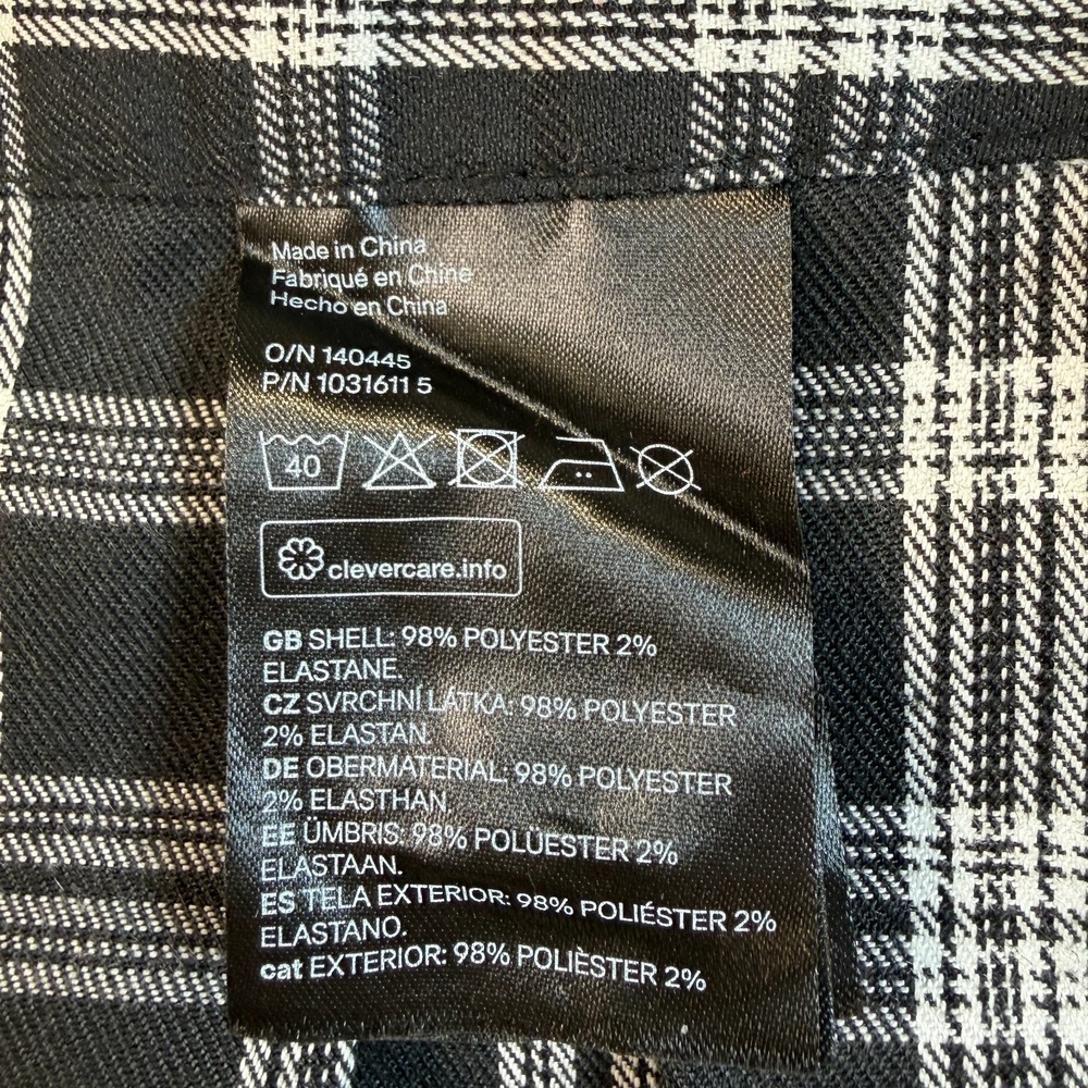 NWT Divided by H&M Black White Plaid Pleated Mini Skirt Size 14 Y2K Grunge - Picture 7 of 11